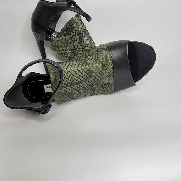 Balenciaga snakeprint sandals - Picture 4 of 4
